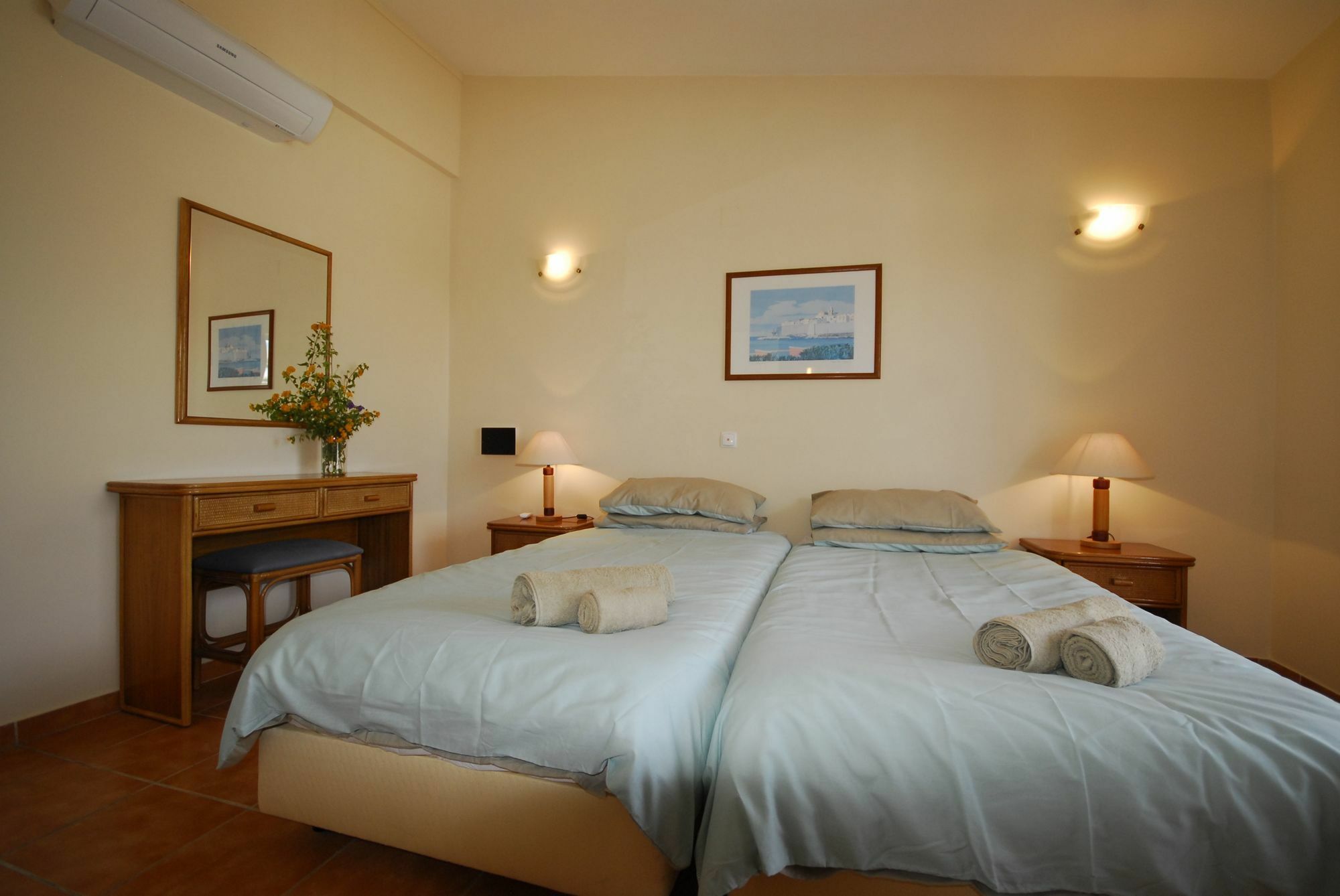 Centre Algarve Hotel Moncarapacho Luaran gambar